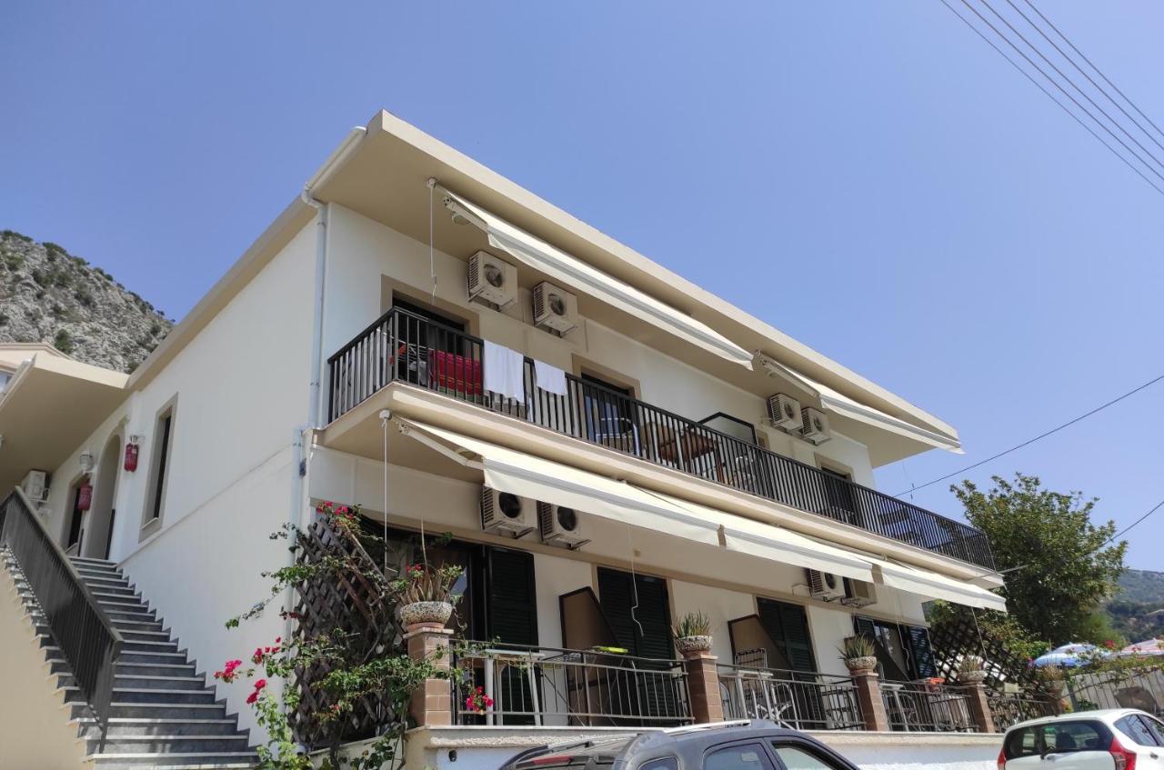Vladimiros Apartments Barbati Luaran gambar