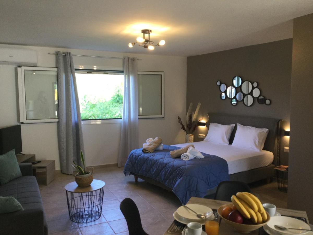 Vladimiros Apartments Barbati Luaran gambar