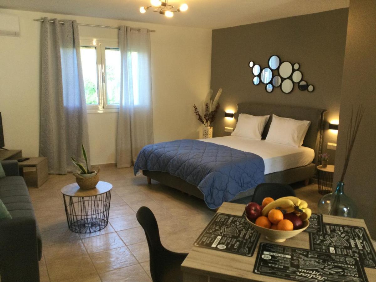 Vladimiros Apartments Barbati Luaran gambar