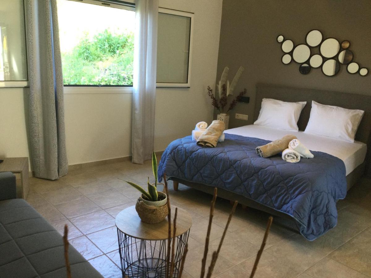 Vladimiros Apartments Barbati Luaran gambar