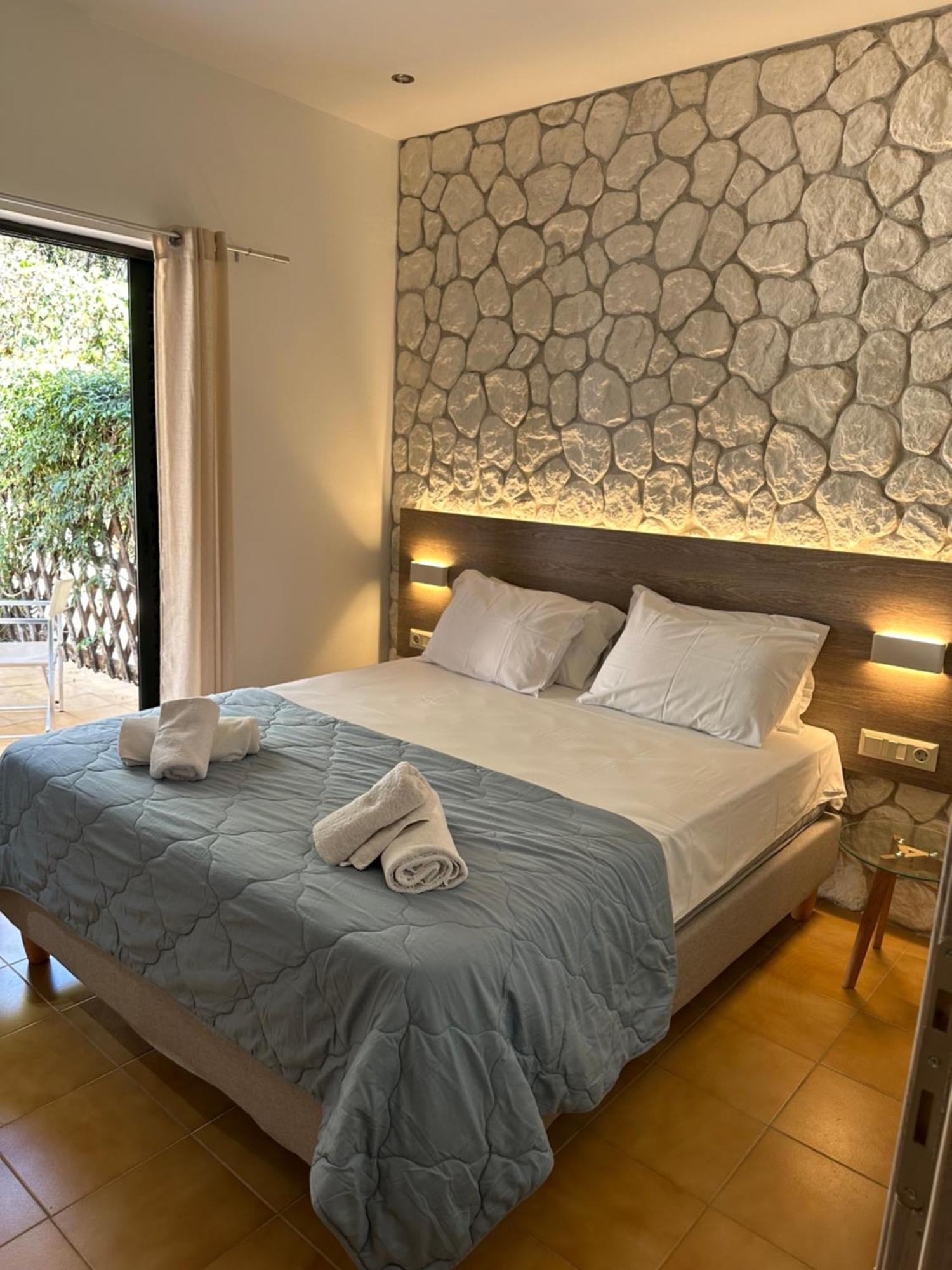Vladimiros Apartments Barbati Luaran gambar