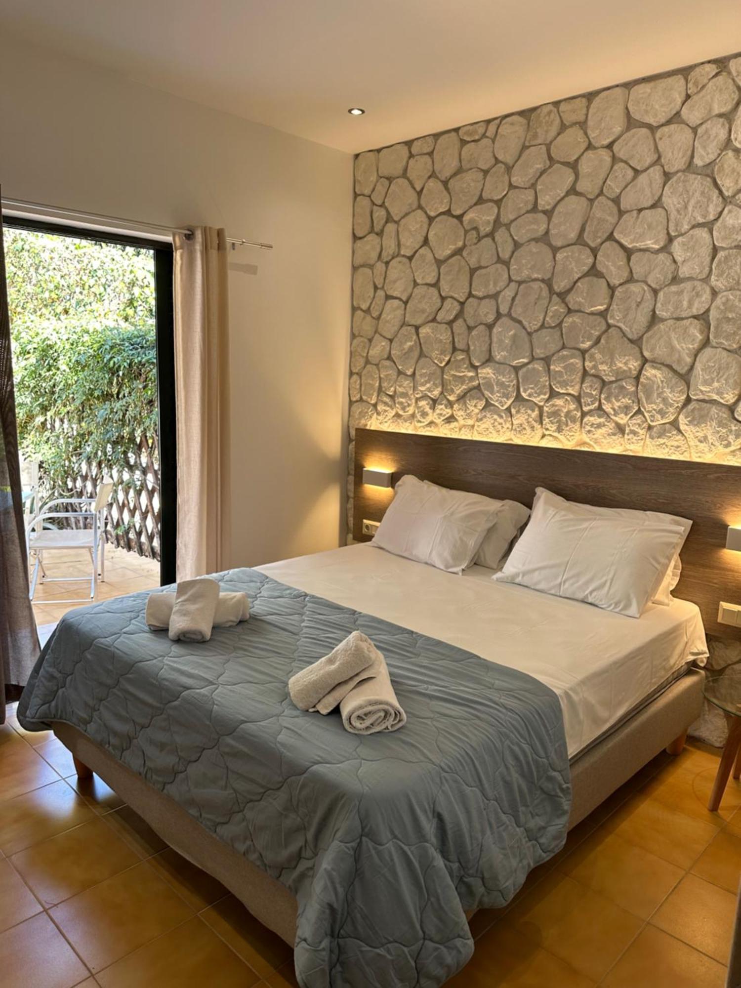 Vladimiros Apartments Barbati Luaran gambar