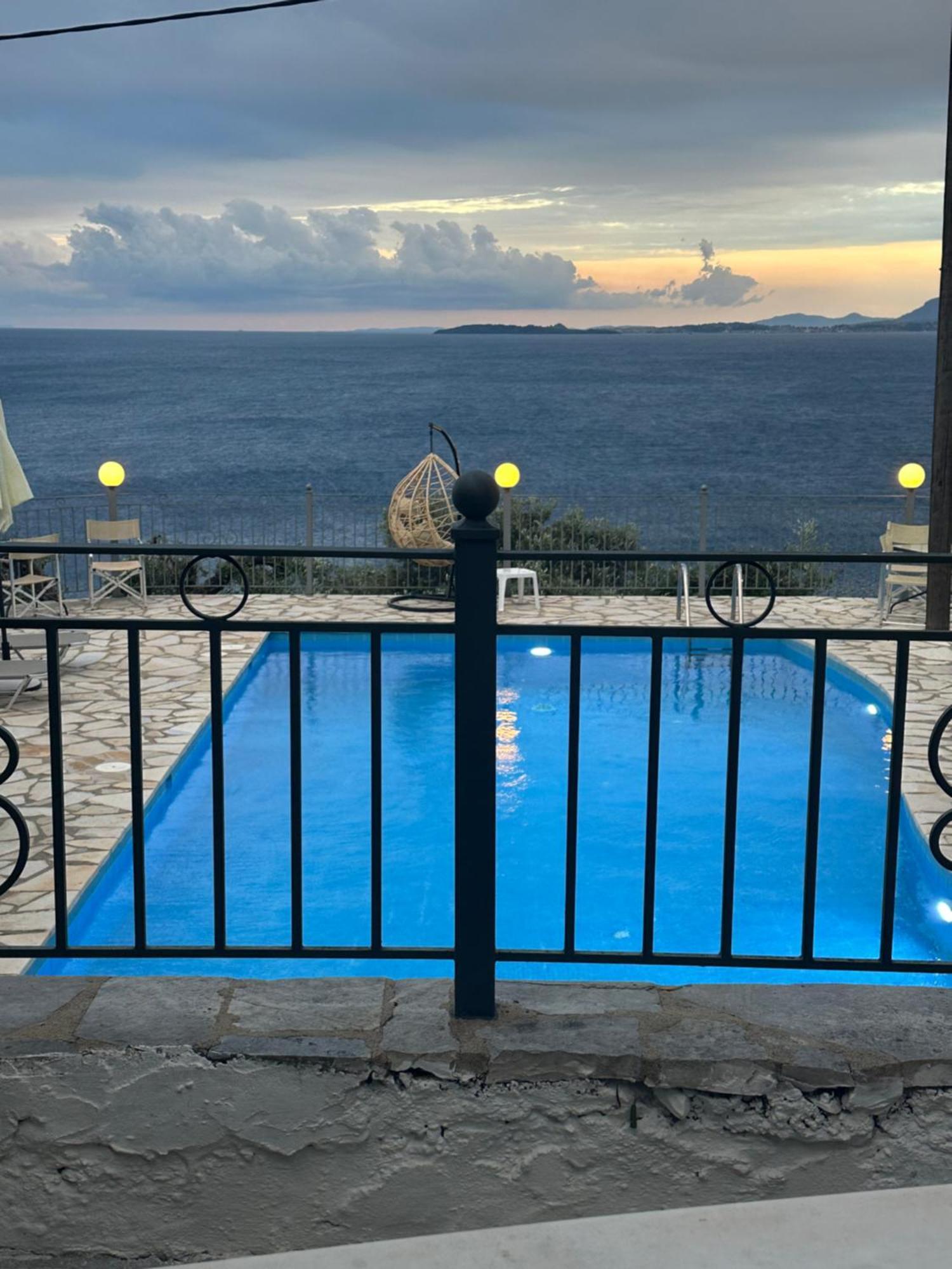 Vladimiros Apartments Barbati Luaran gambar