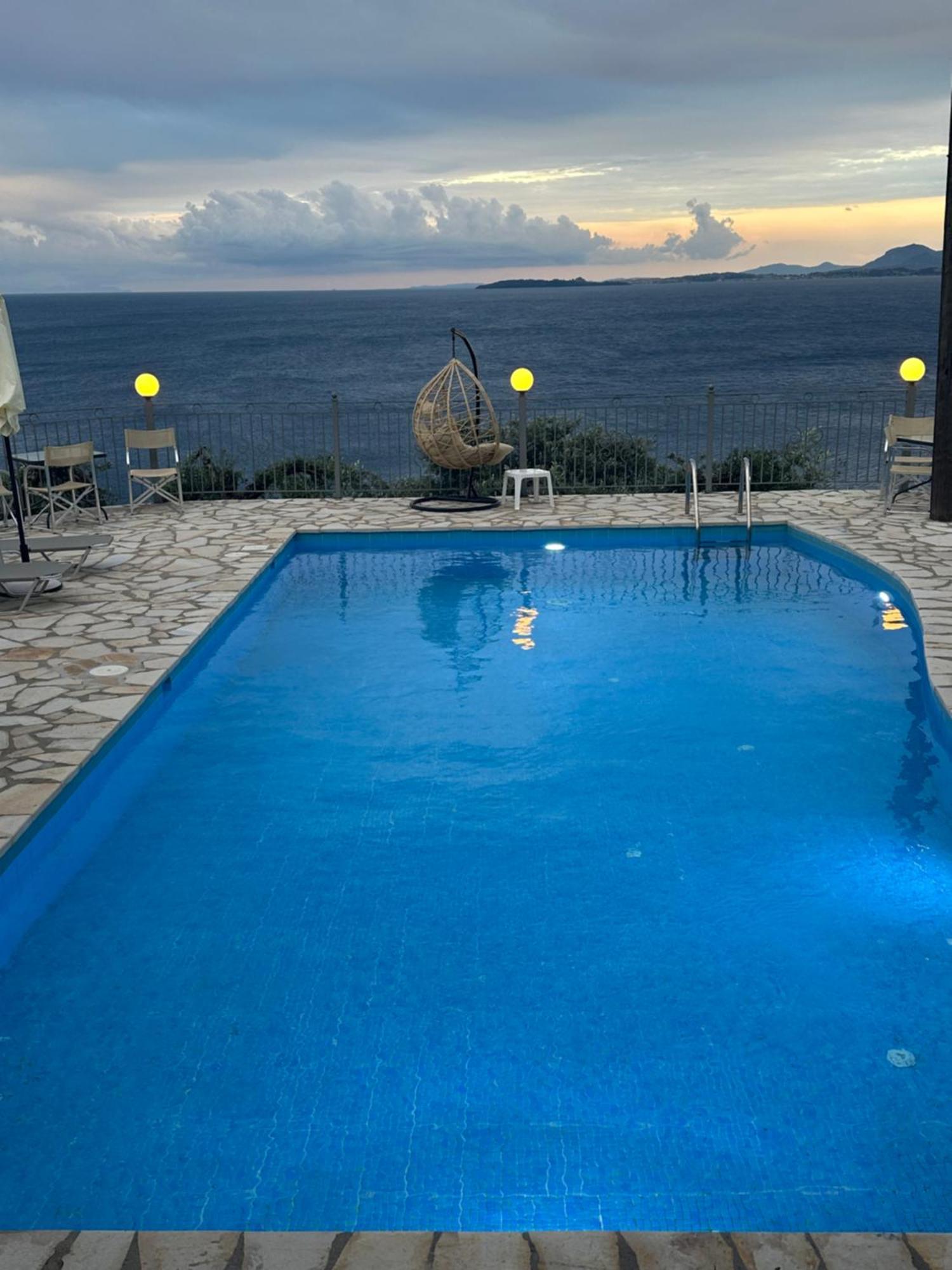Vladimiros Apartments Barbati Luaran gambar